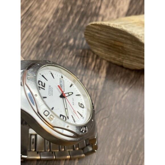 Citizen 2500-S020875 Quartz Day Date White Dial WR50 Mens Watch New Battery - Picture 5 of 10